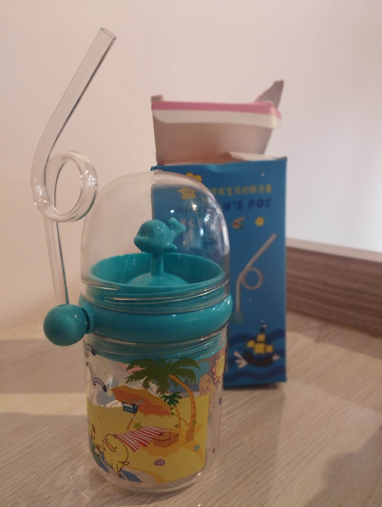 Whale Cup,Whale Cup with Water Spray,Cute Cartoon Dolphin Sippy Cup for Children