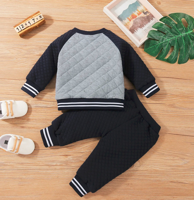 2pcs Baby Letter Patch Raglan Sleeve Cotton Jacket and Trousers Set