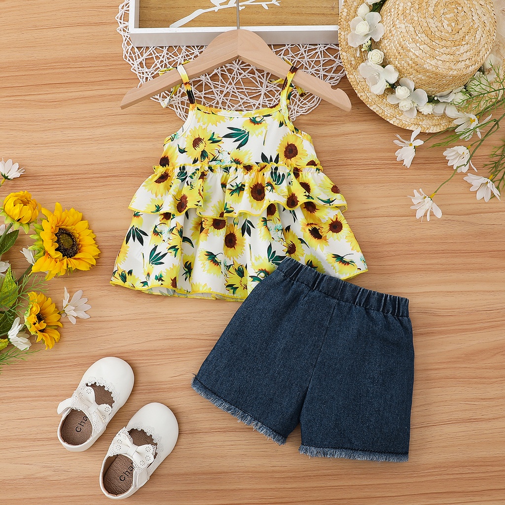 2pcs Baby Girl Sunflower Print Camisole and 100% Cotton Ripped Denim Shorts Set